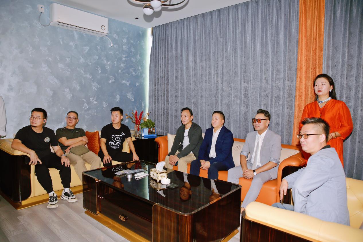 深圳市室内设计师协会设计师参观YH533388银河科技